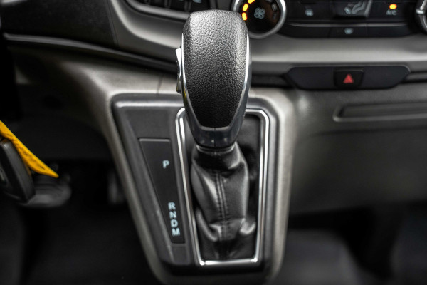 Ford Transit Custom 2.0 EcoBlue L1H1 | Automaat | 3-Zits | Camera | Carplay | Cruise | PDC | Airco | Trekhaak