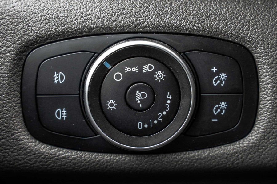Ford Transit Custom 2.0 EcoBlue L1H1 | Automaat | 3-Zits | Camera | Carplay | Cruise | PDC | Airco | Trekhaak
