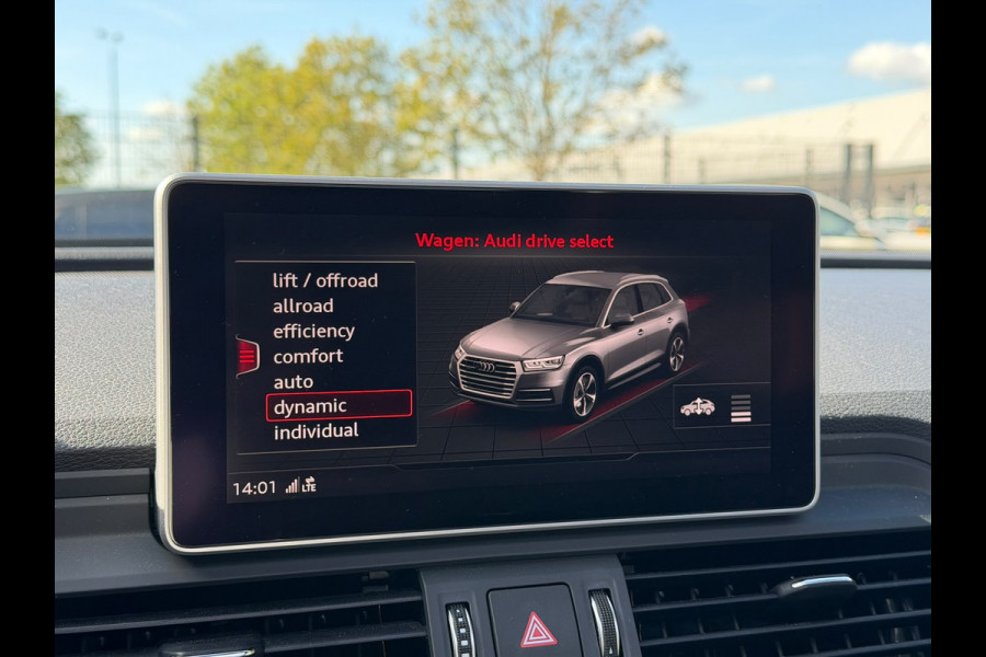 Audi Q5 3.0 TFSI SQ5 quattro Pro Line Plus | Bang & Olufsen | RS Leer | Luchtvering | Panoramadak | Stoelverwarming | Carbon | Head-Up Display | Adaptive Cruise Control | Apple Carplay | 360 Camera | Standkachel | Trekhaak | Memory Se