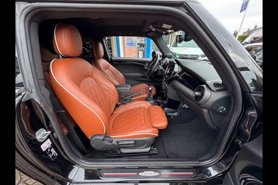 MINI 3-deurs 1.5 Cooper JCW 2019 ZWART NAVI LEDER LM NAP!