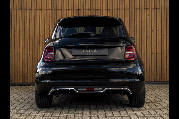 Abarth 500 Turismo 42 kWh | Panoramadak | Stoelverwarming | Camera