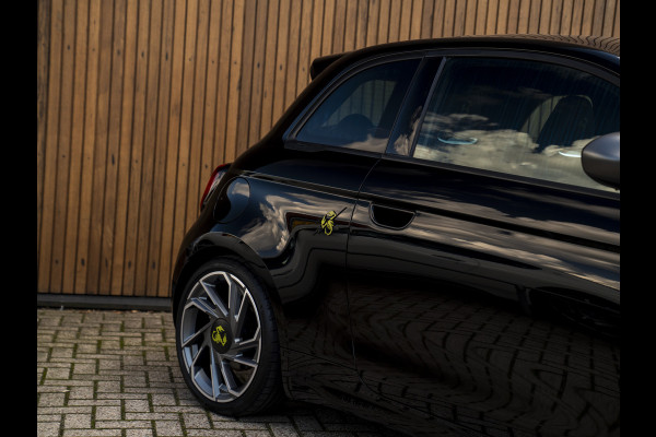 Abarth 500 Turismo 42 kWh | Panoramadak | Stoelverwarming | Camera