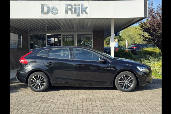 Volvo V40 2.0 T2 Momentum | Navi, PDC, Cruise, Trekhaak afn., Climate |
