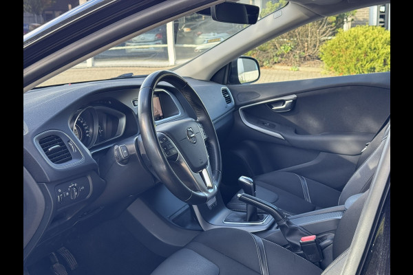Volvo V40 2.0 T2 Momentum | Navi, PDC, Cruise, Trekhaak afn., Climate |