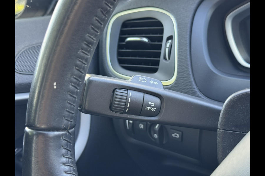 Volvo V40 2.0 T2 Momentum | Navi, PDC, Cruise, Trekhaak afn., Climate |
