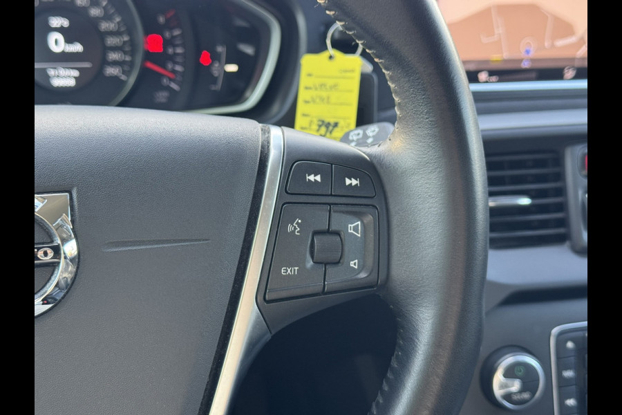 Volvo V40 2.0 T2 Momentum | Navi, PDC, Cruise, Trekhaak afn., Climate |