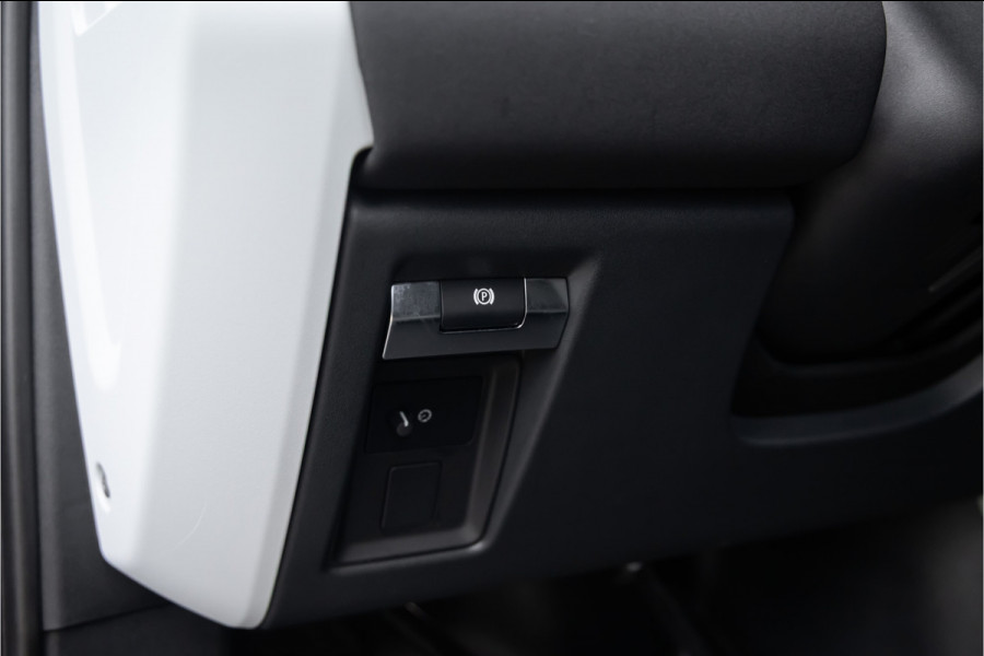 Land Rover Defender 3.0 D250 110 SE Commercial - Standkachel - Black Pack