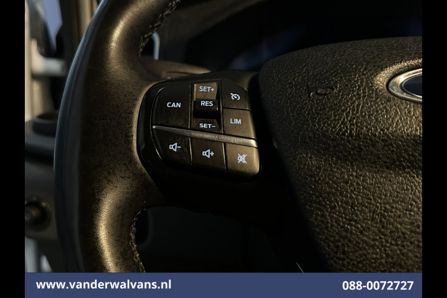 Ford Transit 2.0 TDCI 130pk L3H2 Euro6 Airco | Camera | Navigatie | Cruisecontrol | Stoelverwaming Verwarmde voorruit, Elektrisch verstelbare bestuurdersstoel, Parkeersensoren, Bijrijdersbank