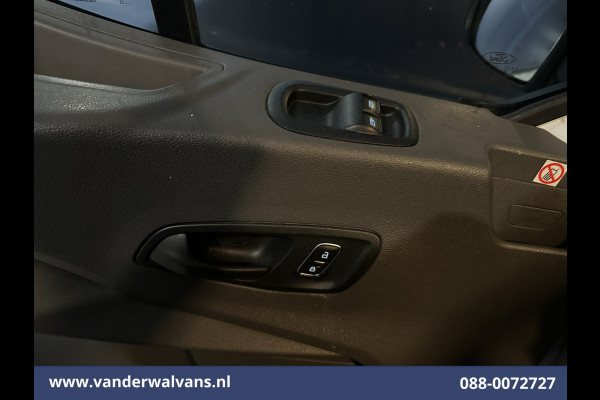Ford Transit 2.0 TDCI 130pk L3H2 Euro6 Airco | Camera | Navigatie | Cruisecontrol | Stoelverwaming Verwarmde voorruit, Elektrisch verstelbare bestuurdersstoel, Parkeersensoren, Bijrijdersbank