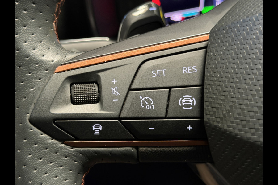 CUPRA Leon Sportstourer 1.4 e-Hybrid VZ Performance|Keyless|Matrix LED|Camera|Kuipstoelen