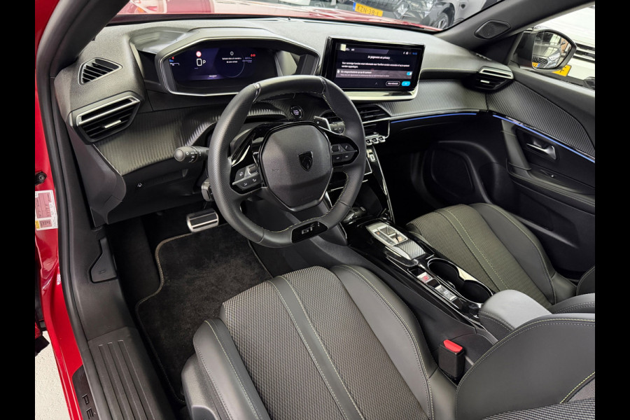 Peugeot 2008 1.2 Hybrid 145 GT CarPlay 360° Camera