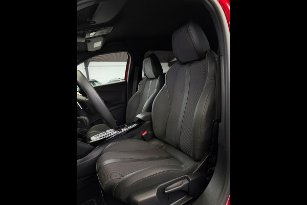 Peugeot 2008 1.2 Hybrid 145 GT CarPlay 360° Camera