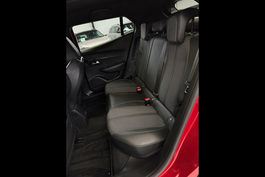 Peugeot 2008 1.2 Hybrid 145 GT CarPlay 360° Camera