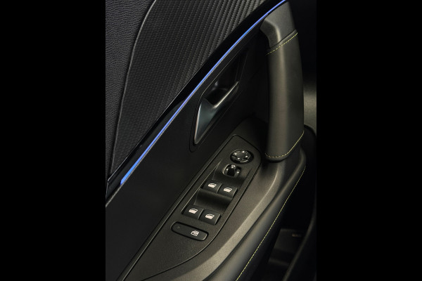 Peugeot 2008 1.2 Hybrid 145 GT CarPlay 360° Camera