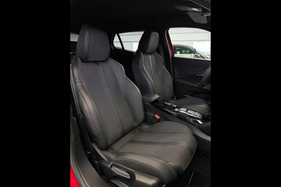 Peugeot 2008 1.2 Hybrid 145 GT CarPlay 360° Camera