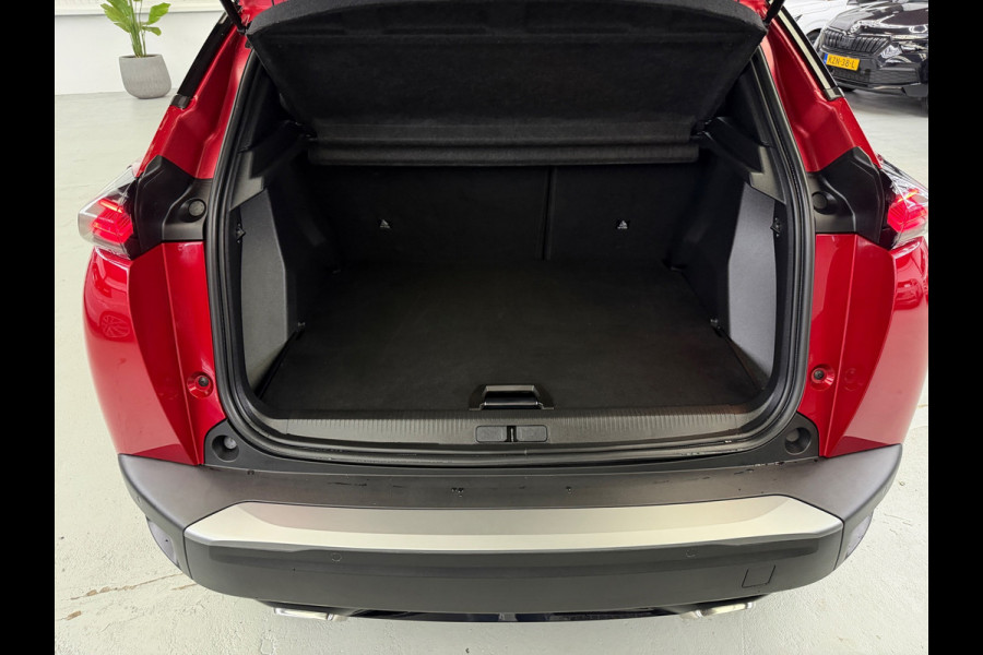 Peugeot 2008 1.2 Hybrid 145 GT CarPlay 360° Camera