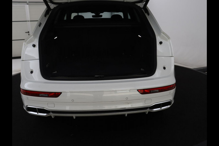 Audi Q5 55 TFSI e quattro Competition | SOH 91.8% | Leder | Panoramadak | Adaptive cruise | Virtual Dashboard | Stoelverwarming | Camera | Park assist |