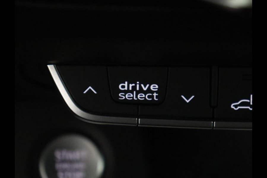 Audi Q5 55 TFSI e quattro Competition | SOH 91.8% | Leder | Panoramadak | Adaptive cruise | Virtual Dashboard | Stoelverwarming | Camera | Park assist |