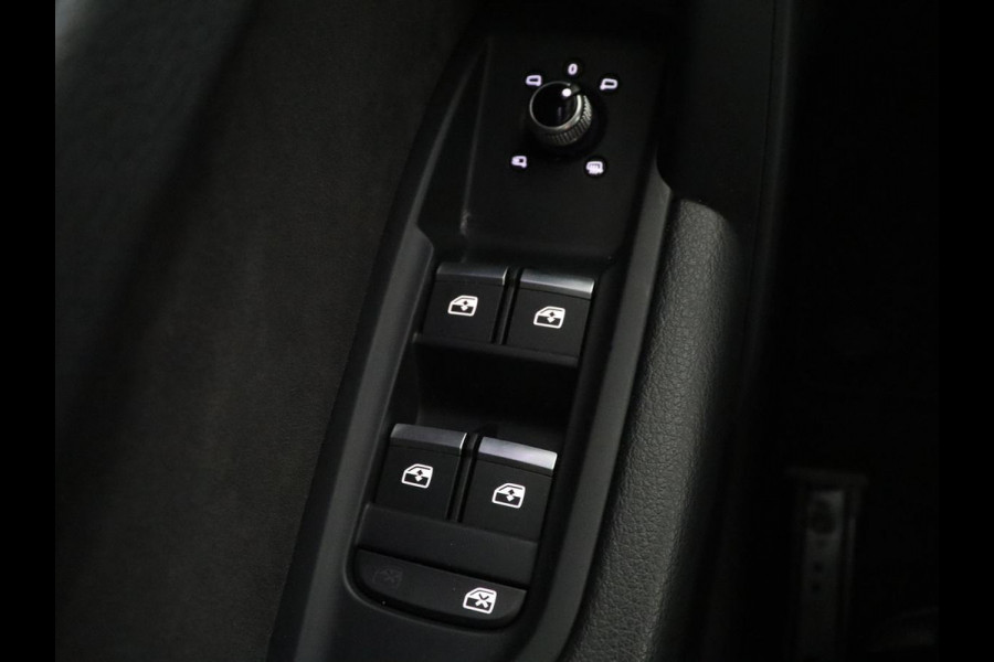 Audi Q5 55 TFSI e quattro Competition | SOH 91.8% | Leder | Panoramadak | Adaptive cruise | Virtual Dashboard | Stoelverwarming | Camera | Park assist |