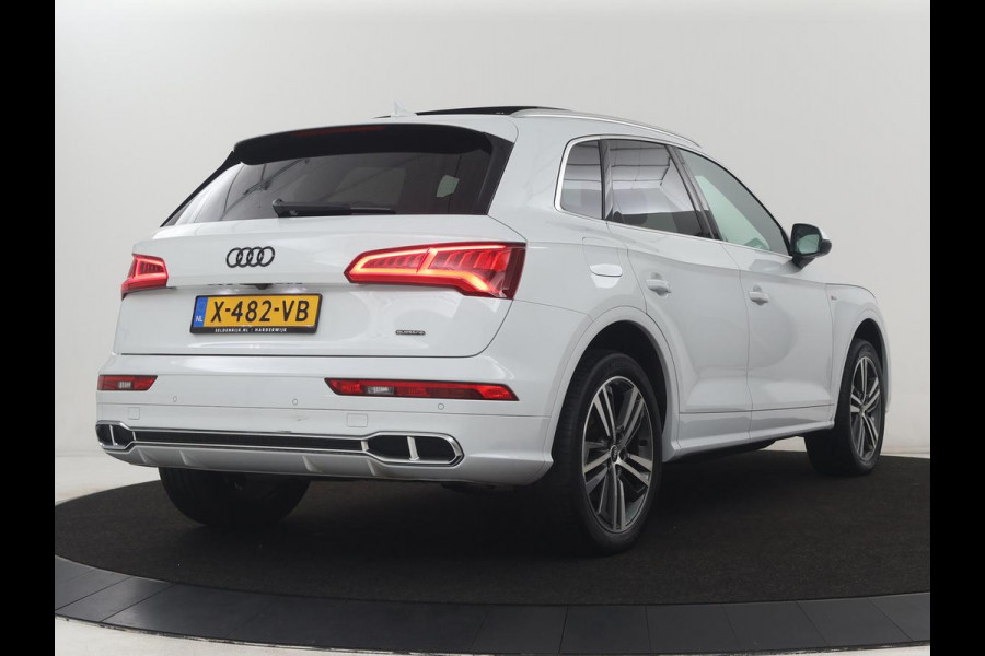 Audi Q5 55 TFSI e quattro Competition | SOH 91.8% | Leder | Panoramadak | Adaptive cruise | Virtual Dashboard | Stoelverwarming | Camera | Park assist |