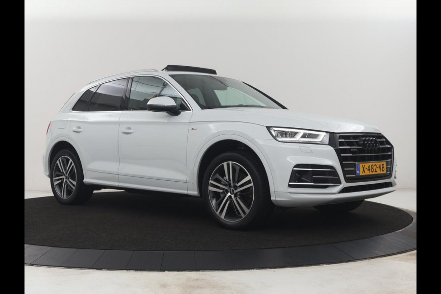 Audi Q5 55 TFSI e quattro Competition | SOH 91.8% | Leder | Panoramadak | Adaptive cruise | Virtual Dashboard | Stoelverwarming | Camera | Park assist |