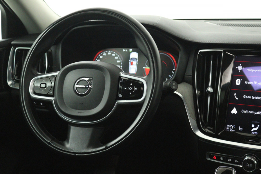 Volvo V60 2.0 T6 Recharge AWD Inscription (PANORAMADAK, TREKHAAK, CAMERA, STOELVERWARMING, ELEKTR STOELEN)