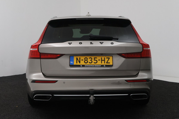Volvo V60 2.0 T6 Recharge AWD Inscription (PANORAMADAK, TREKHAAK, CAMERA, STOELVERWARMING, ELEKTR STOELEN)