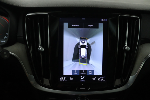 Volvo V60 2.0 T6 Recharge AWD Inscription (PANORAMADAK, TREKHAAK, CAMERA, STOELVERWARMING, ELEKTR STOELEN)