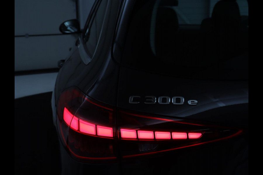Mercedes-Benz C-Klasse 300 E Estate Avantgarde | SOH 97.6% | 360 camera | Adaptive cruise | Memory | Stoelverwarming | Sfeerverlichting | Carplay | Full LED |