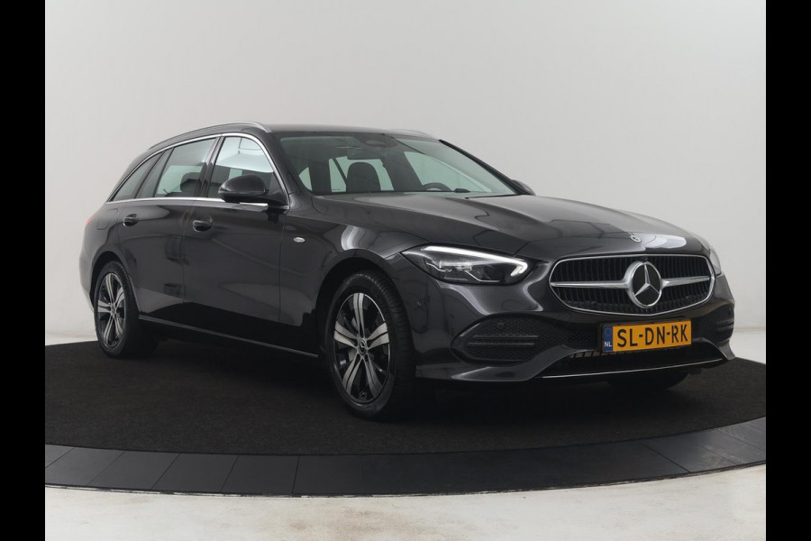 Mercedes-Benz C-Klasse 300 E Estate Avantgarde | SOH 97.6% | 360 camera | Adaptive cruise | Memory | Stoelverwarming | Sfeerverlichting | Carplay | Full LED |