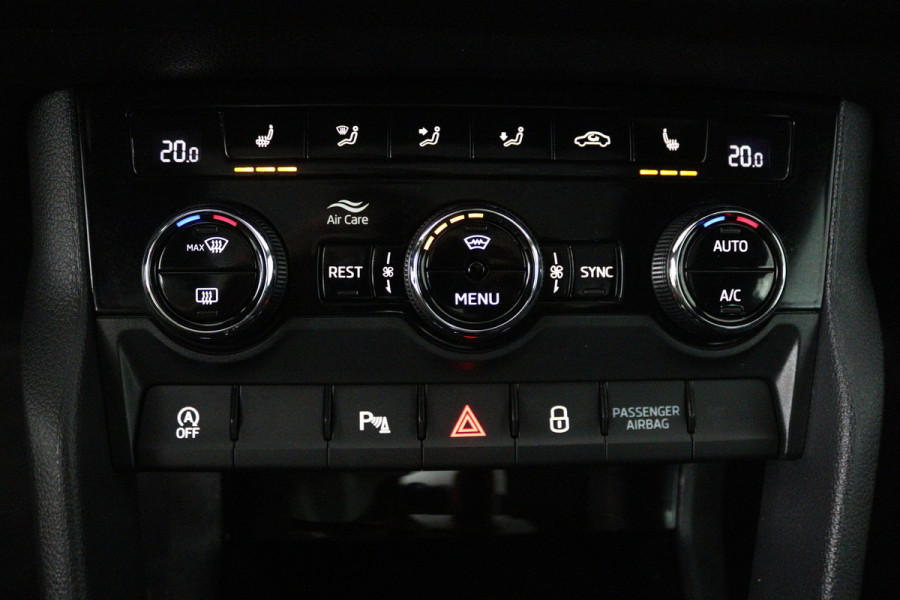 Škoda Kodiaq 1.5 TSI Sportline Business (PANORAMADAK, DIGITALE COCKPIT, STOEL/STUUR VERWARMING, ELEKTR STOELEN)