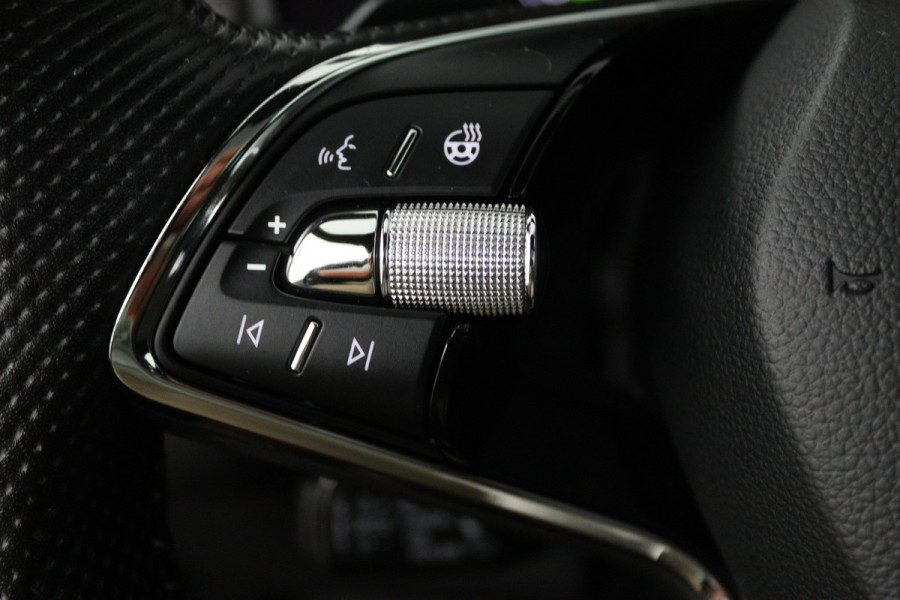 Škoda Kodiaq 1.5 TSI Sportline Business (PANORAMADAK, DIGITALE COCKPIT, STOEL/STUUR VERWARMING, ELEKTR STOELEN)