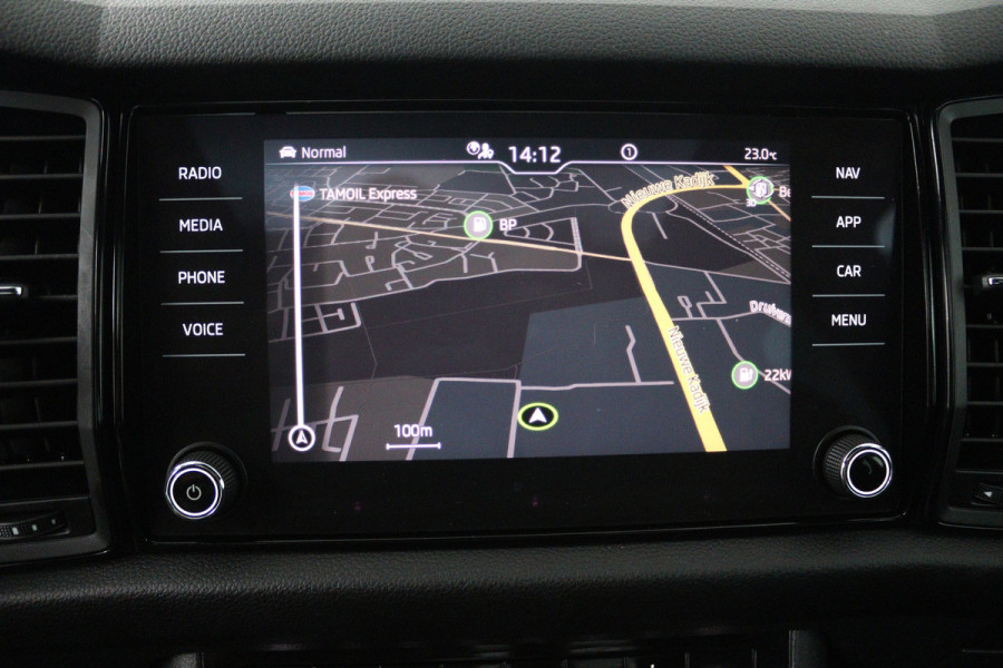 Škoda Kodiaq 1.5 TSI Sportline Business (PANORAMADAK, DIGITALE COCKPIT, STOEL/STUUR VERWARMING, ELEKTR STOELEN)