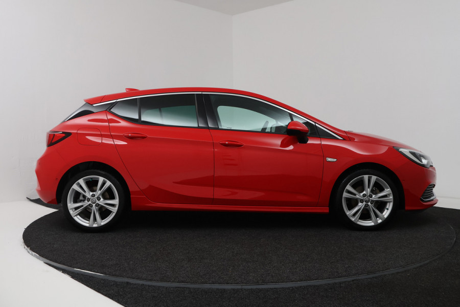 Opel Astra 1.4 Innovation (ACHTERUITRIJCAMERA, NAVIGATIE, PARKEERSENSOREN)