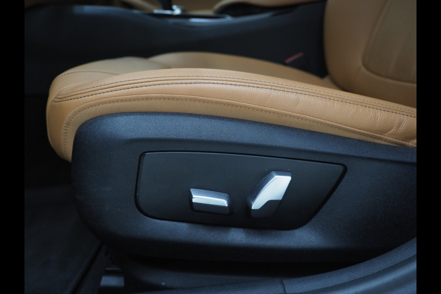 BMW 5 Serie Touring 530e High Executive | Leder | Trekhaak | Harman/Kardon | 360 | HUD | Memory | Sfeerlicht | Carplay