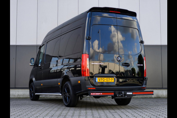 Mercedes-Benz Sprinter 316 RWD AUTOMAAT CRUISE CLIMA 2800KG TREKHAAK CAMERA STOELVERWARMING L2H2 BLACK EDITION