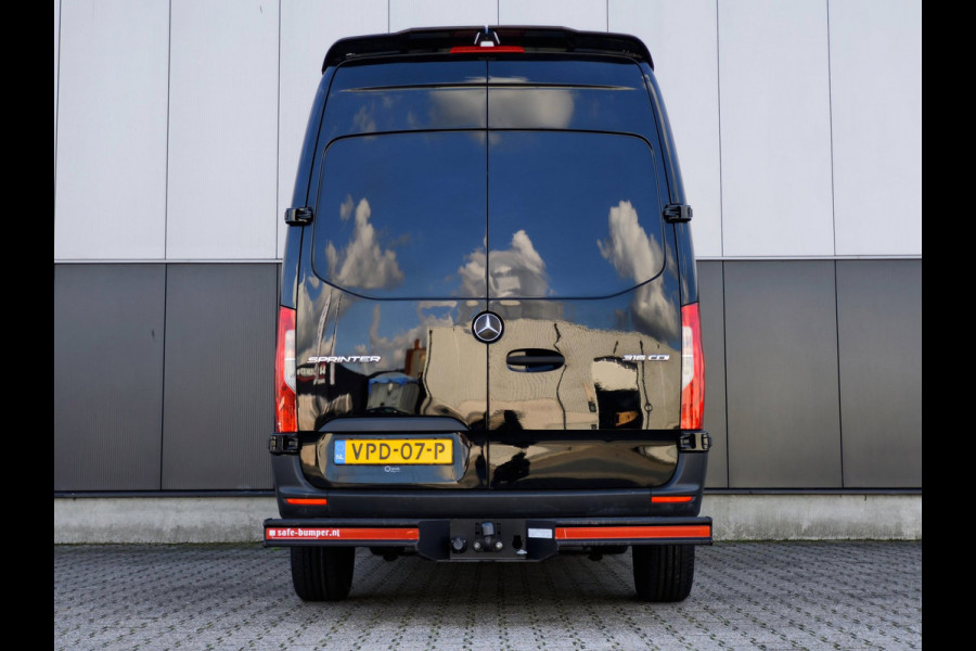 Mercedes-Benz Sprinter 316 RWD AUTOMAAT CRUISE CLIMA 2800KG TREKHAAK CAMERA STOELVERWARMING L2H2 BLACK EDITION