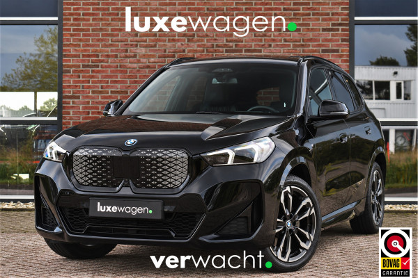 BMW iX1 xDrive30 M-Sport Pano ACC Trekh E-zetels HUD H/K Massage