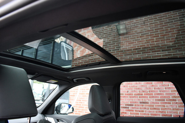 BMW iX1 xDrive30 M-Sport Pano ACC Trekh E-zetels HUD H/K Massage