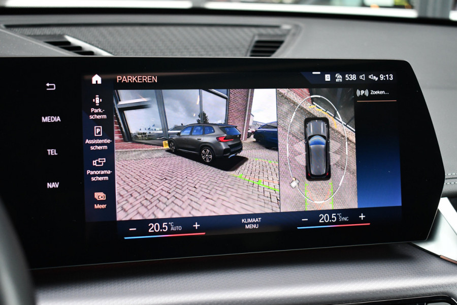 BMW iX1 xDrive30 M-Sport Pano ACC Trekh E-zetels HUD H/K Massage