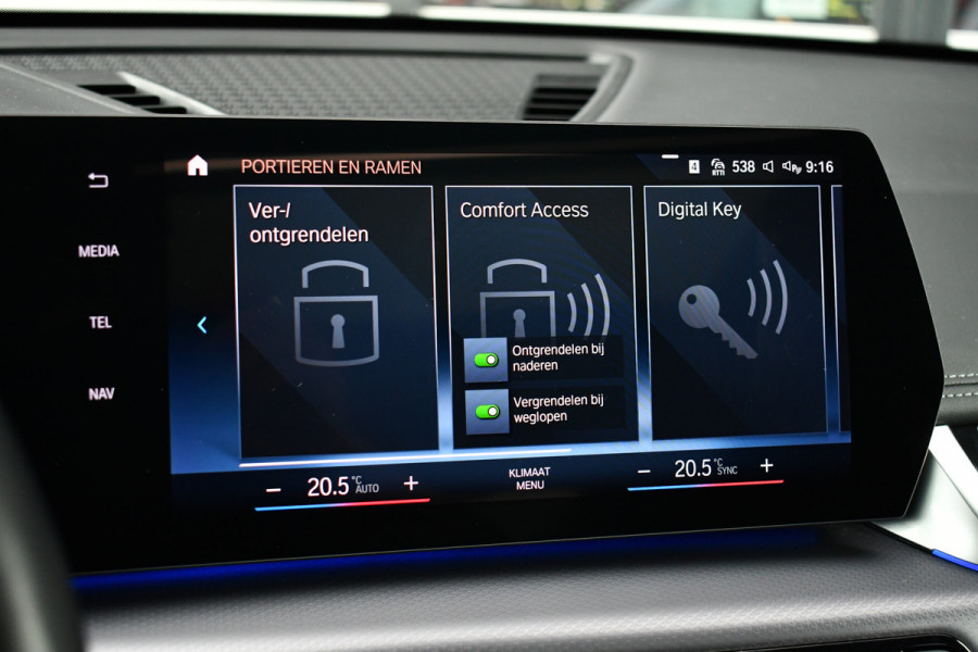 BMW iX1 xDrive30 M-Sport Pano ACC Trekh E-zetels HUD H/K Massage