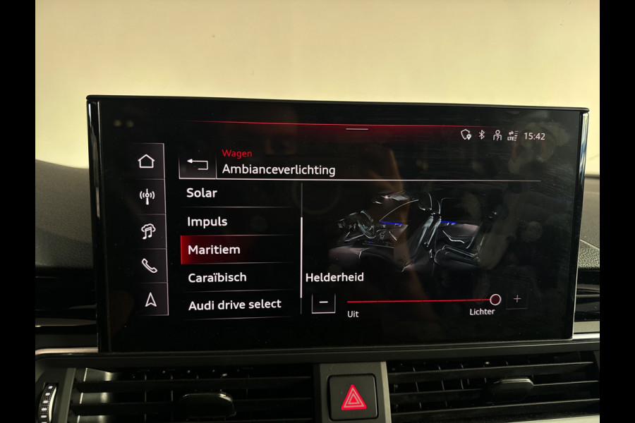 Audi A4 AVANT 35 TFSI S Competition Sfeer|Camera|Keyless|Lane Assist|Cruise
