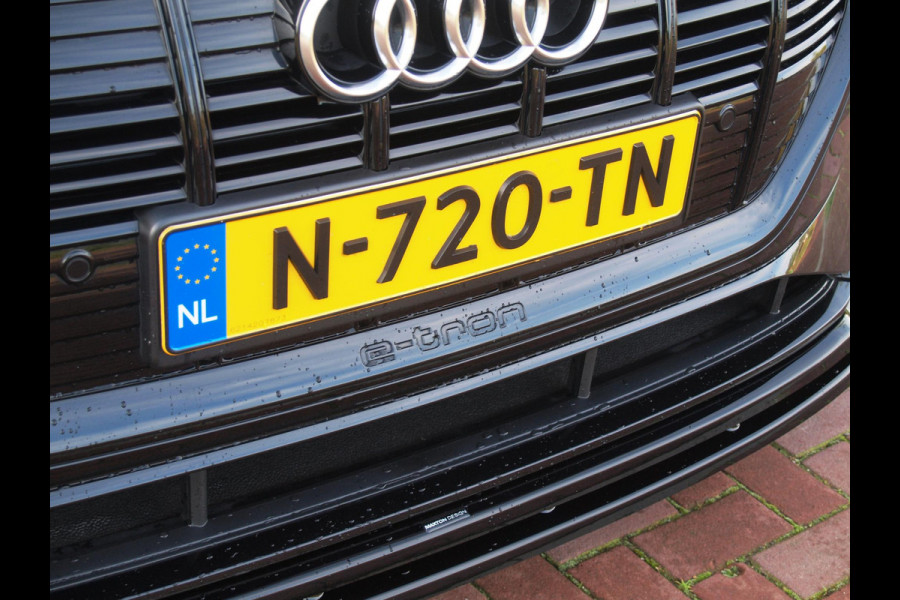 Audi e-tron 55 quattro Advanced edition Plus 95 kWh | SOH 93% | Black Optic Pakket | Maxton Spoiler | Camera | Sfeerverlichting | NL-Auto |
