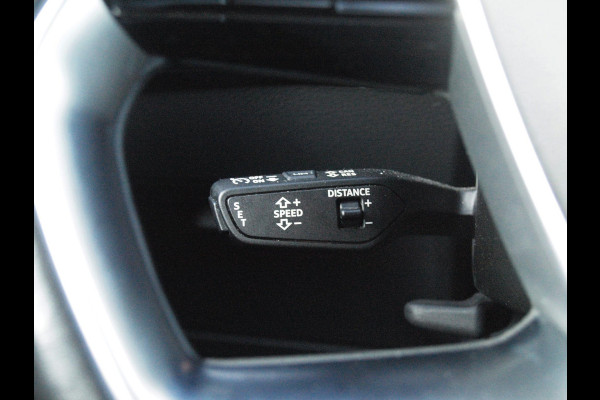 Audi e-tron 55 quattro Advanced edition Plus 95 kWh | SOH 93% | Black Optic Pakket | Maxton Spoiler | Camera | Sfeerverlichting | NL-Auto |