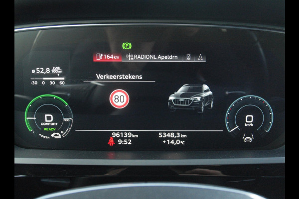Audi e-tron 55 quattro Advanced edition Plus 95 kWh | SOH 93% | Black Optic Pakket | Maxton Spoiler | Camera | Sfeerverlichting | NL-Auto |