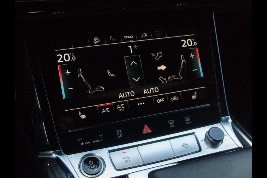 Audi e-tron 55 quattro Advanced edition Plus 95 kWh | SOH 93% | Black Optic Pakket | Maxton Spoiler | Camera | Sfeerverlichting | NL-Auto |