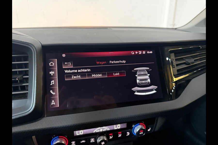 Audi A1 SPORTBACK 30 TFSI*Stoelverwarming*Parkeersensoren*
