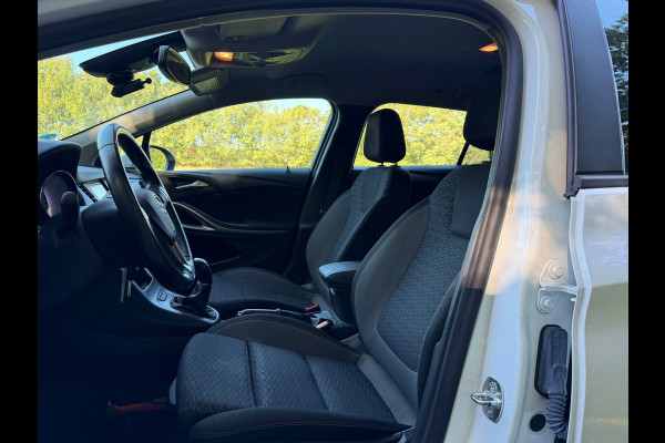Opel Astra Sports Tourer 1.2 Business Edition | Cruise control + Navi + NAP Nu € 6.950,- !!!
