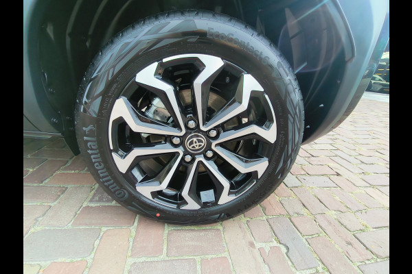 Toyota Yaris Cross 1.5 Hybrid 115 Dynamic uit 2026 Rijklaar + Fabrieksgarantie tot 10 jaar Henk Jongen Auto's in Helmond,  al 50 jaar service zoals 't hoort!