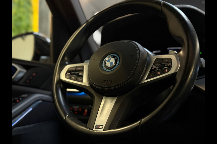 BMW X5 XDrive45e High Executive M-SPORT|PANO|HuD|360CAMERA|LASER|LUCHTVERING|KEYLESS|TREKHAAK|AUTOPILOT|DEALER ONDERHOUDEN|VOL!